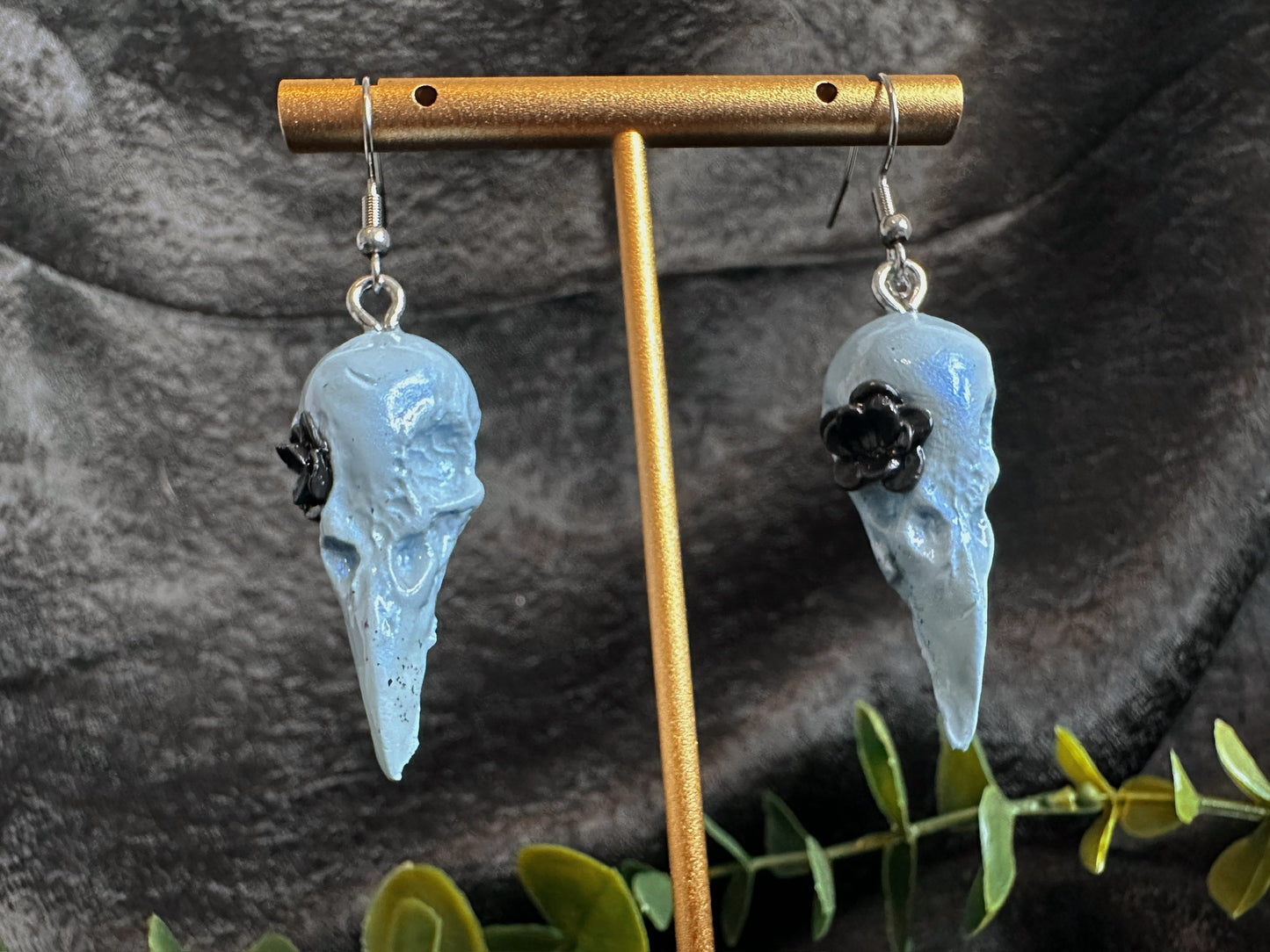 Blue Shimmer Flower Skull Eardrops