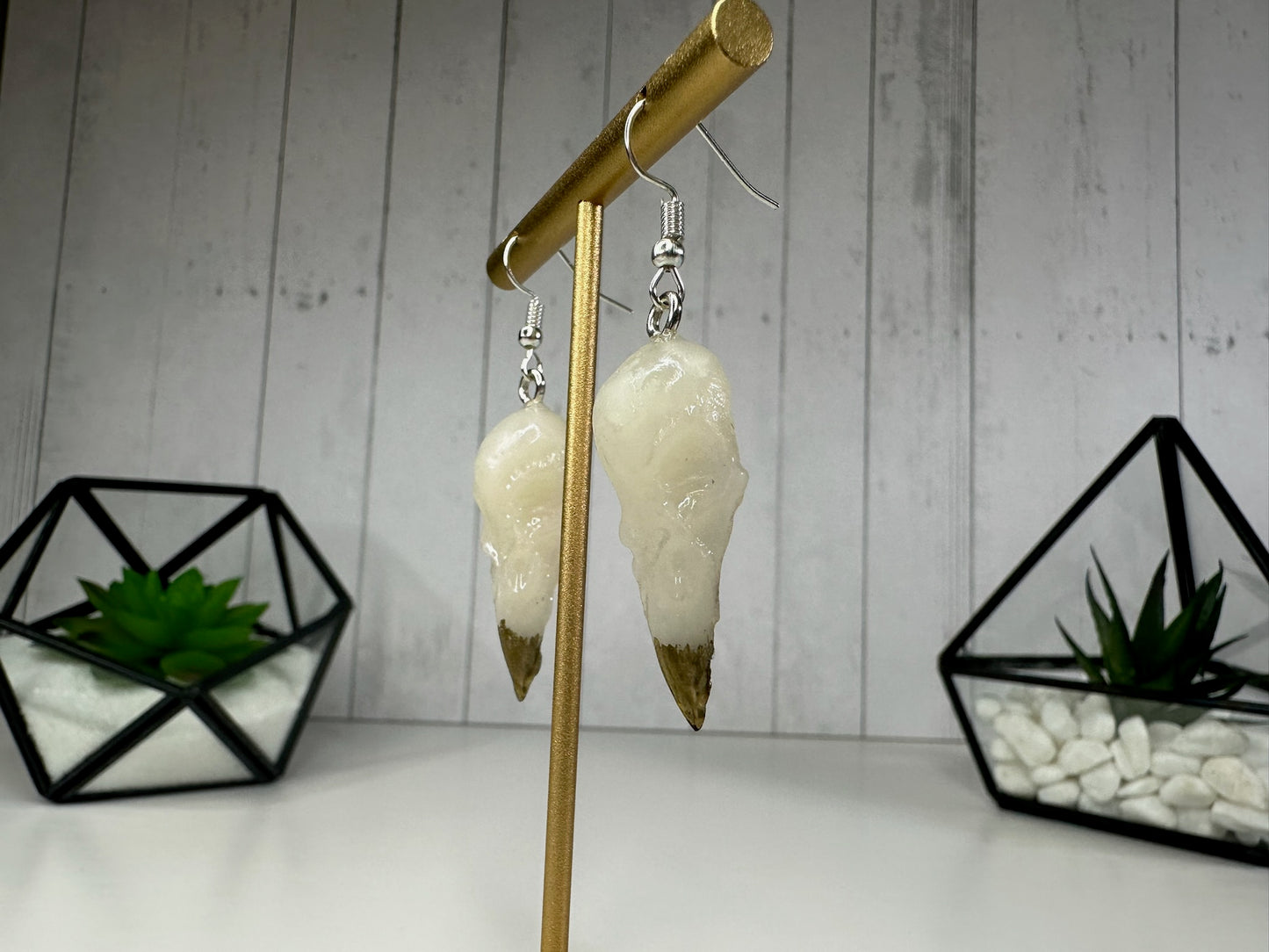 Raven Skull Eardrops White/Gold