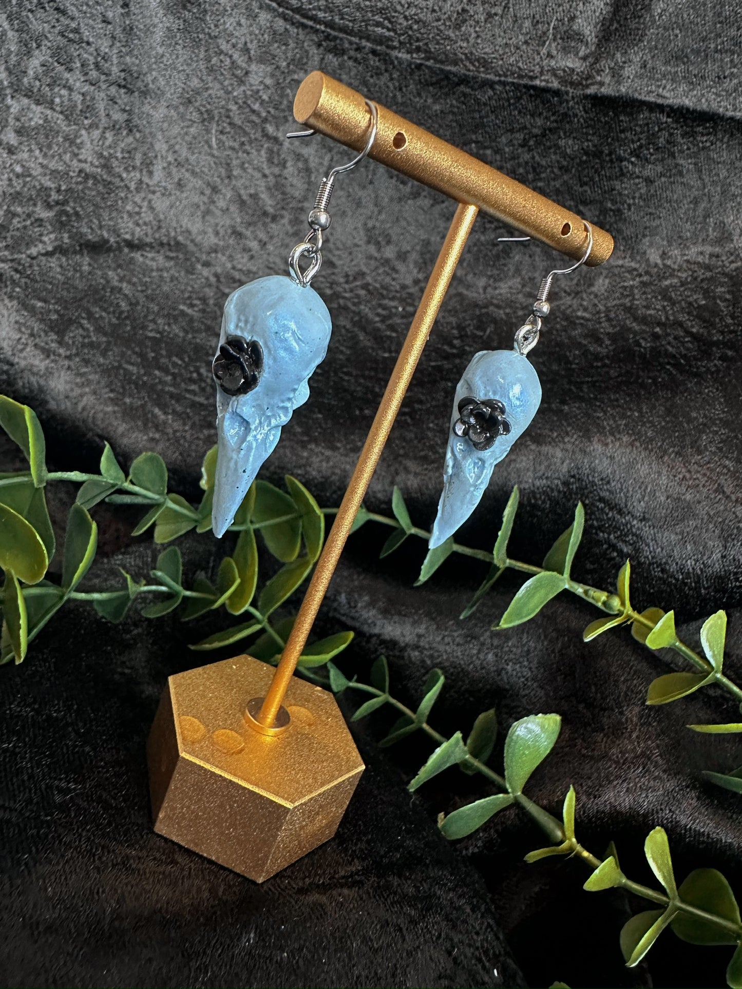 Blue Shimmer Flower Skull Eardrops